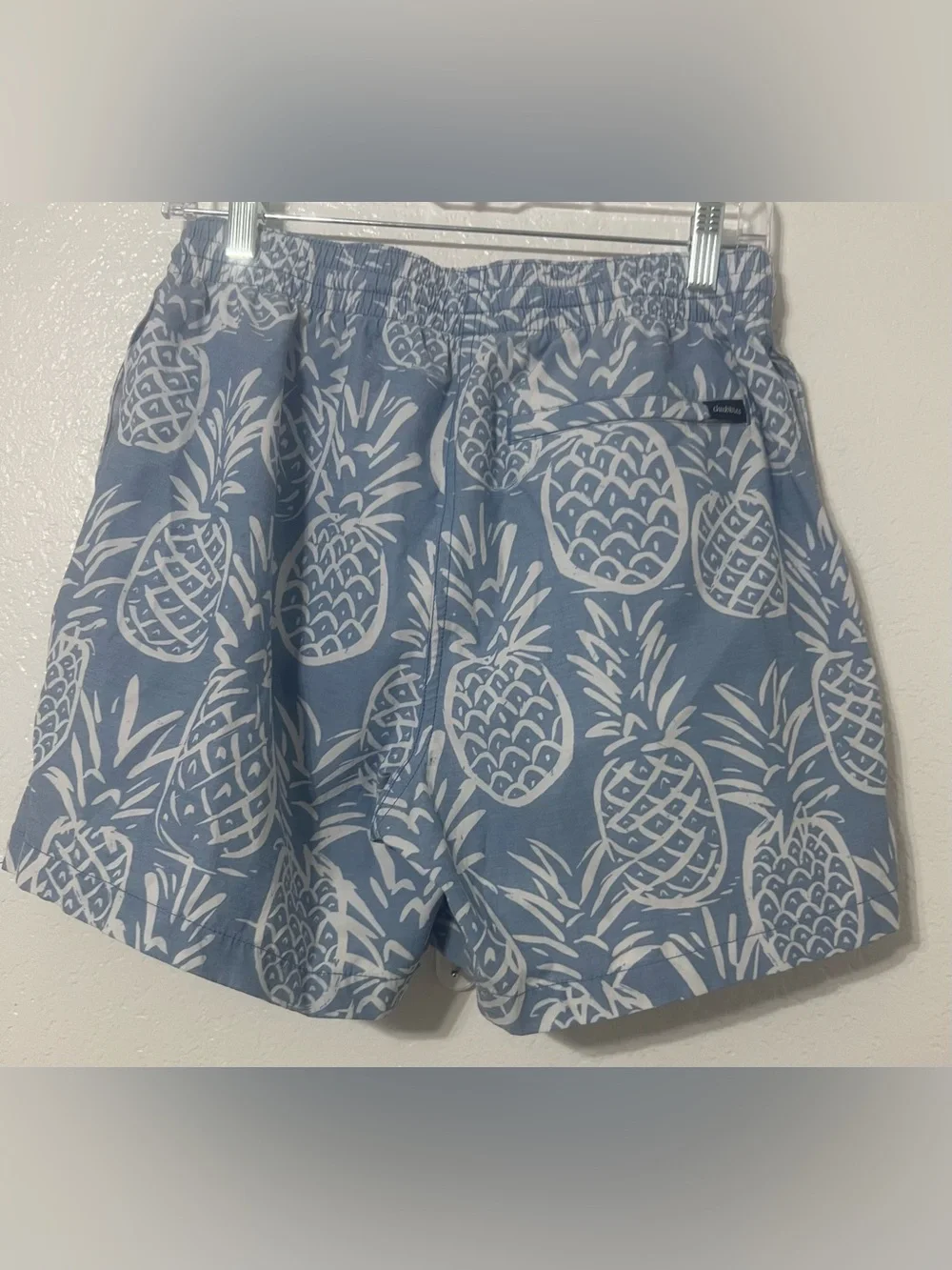 chubbies bring tropical